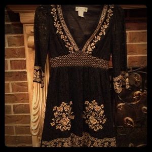 flying tomato lace dress - size small❤️