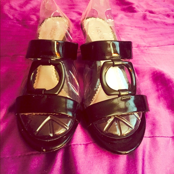 Small Heel shoes