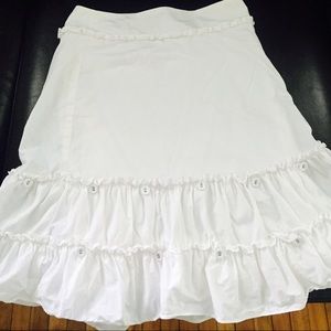 Fun and flirty ruffled Anthropologie skirt