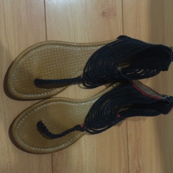 Cute summer sandals!