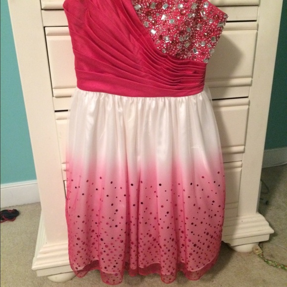 Pink and white ombré homecoming dress - Picture 2 of 4