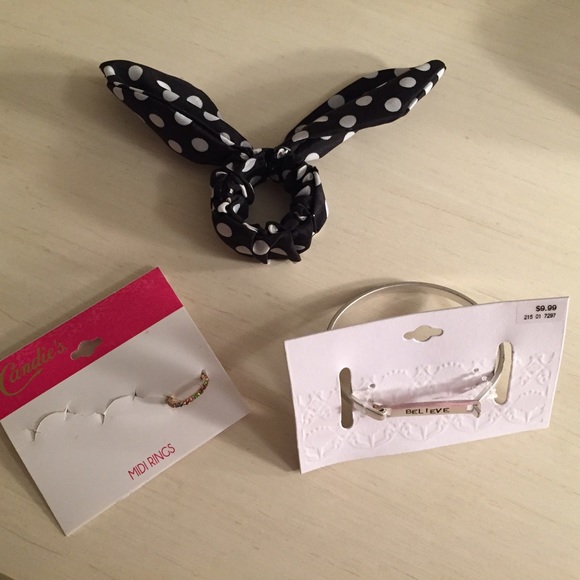 Adorable Accessories Bundle 😊