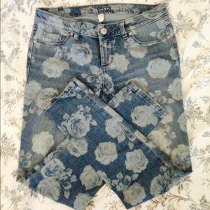 Lauren Conrad - Floral print jeans