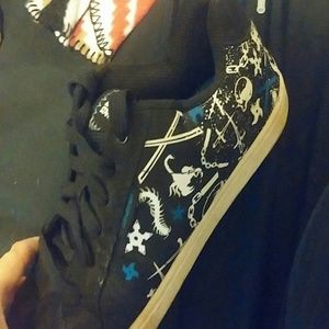 Boys skater shoes