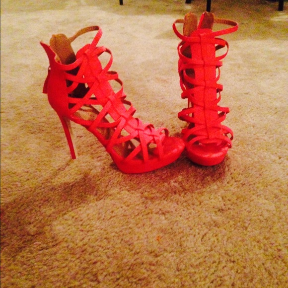 Beautiful Pink Heels! - Picture 1 of 3