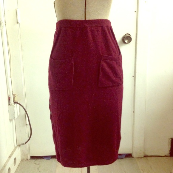 p e n c i l  s k i r t