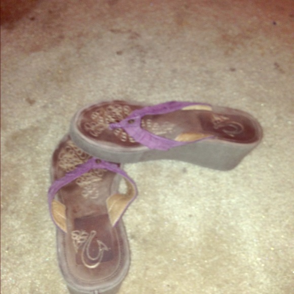 Olukai Orthopedic Sandals with Purple Strap