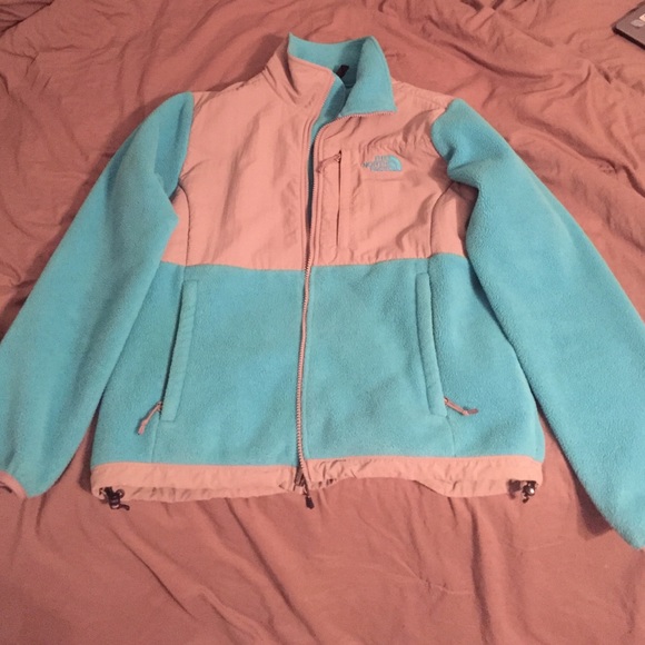 Light blue NWOT North Face jacket (Women's Medium)