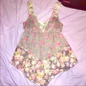 Tank top from buckle