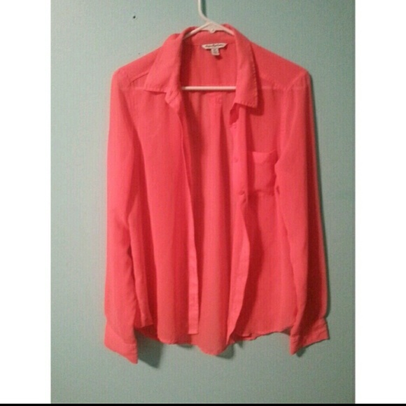 Single Pocket AE Coral Shirt