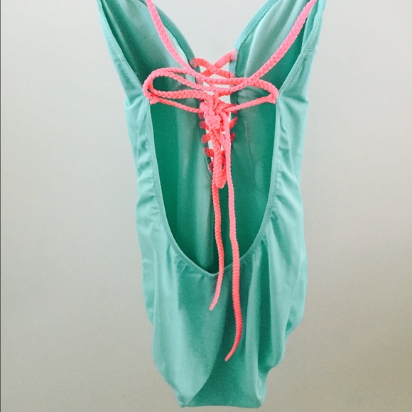 Bik - Picture 3 of 3