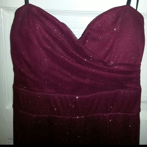 Dress - Picture 2 of 4