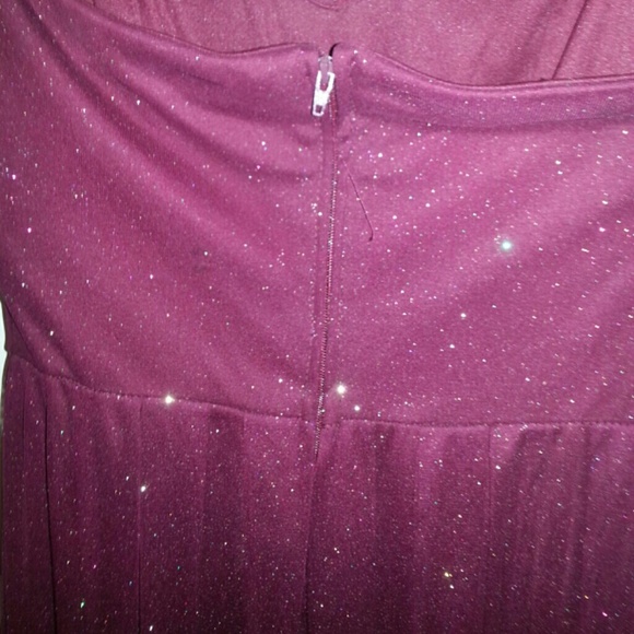Dress - Picture 4 of 4