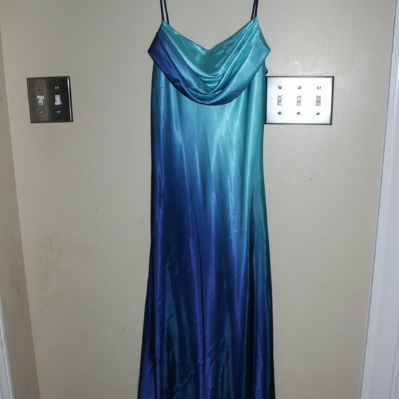 Color shifting blue and turquoise evening gown