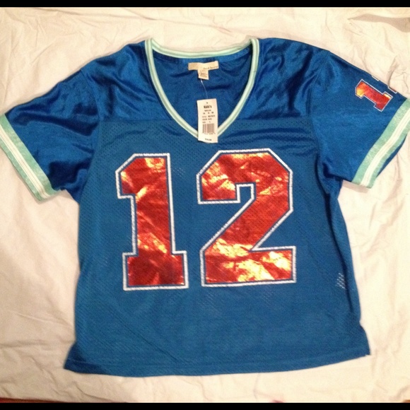 Too - Picture 2 of 6