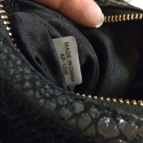 Michael Kors Python Skin Crossbody - Picture 3 of 4