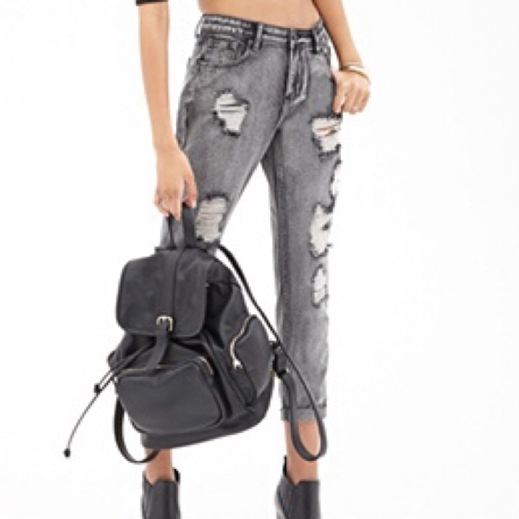 Mineral Wash Boyfriend Jeans