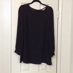 Black tunic top with shear sleeves