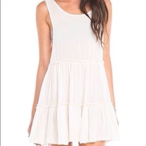 NWOT Brandy Mellvile Ingrid Cream Dress