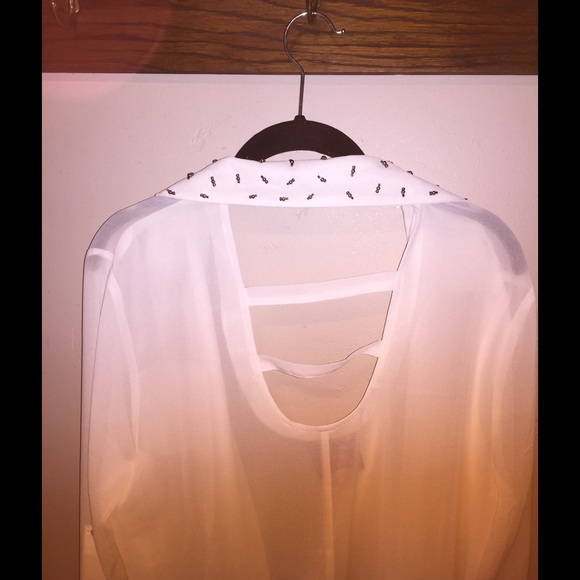 Romeo and Juliet Couture Tunic Blouse - Picture 2 of 3