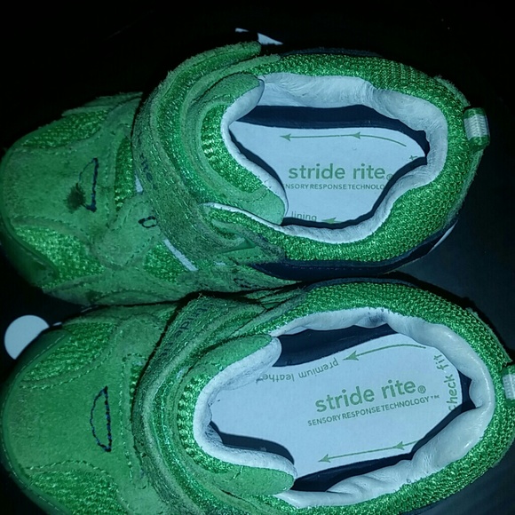 •°🎉°•°•°Stride Rite shoes•°•°•°• - Picture 3 of 4