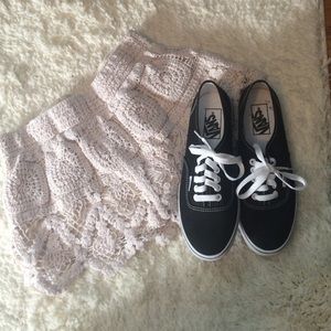 VANS "Off the wall" Black Skater Sneakers