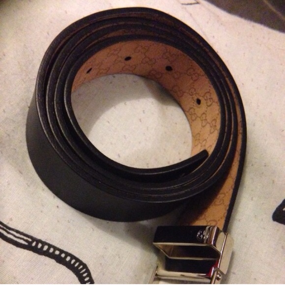Men's Gucci Belt (Authentic) / size 12-14 in women
