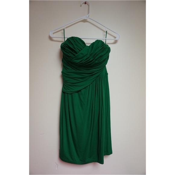 Green strapless dress