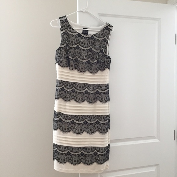 Dress - Picture 1 of 4