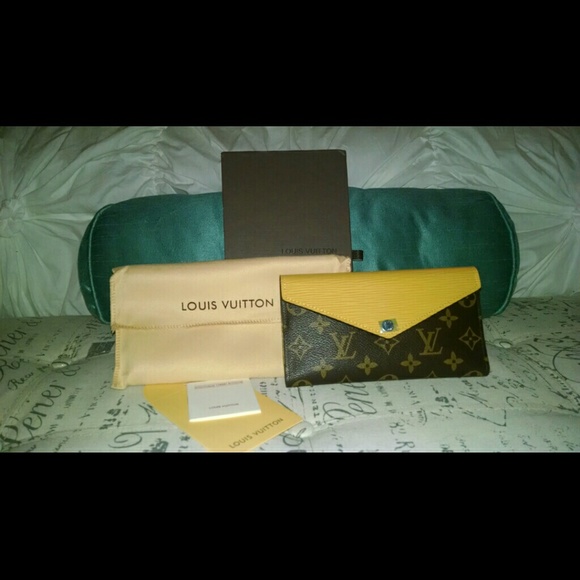 Louis Vuitton Wallet...??