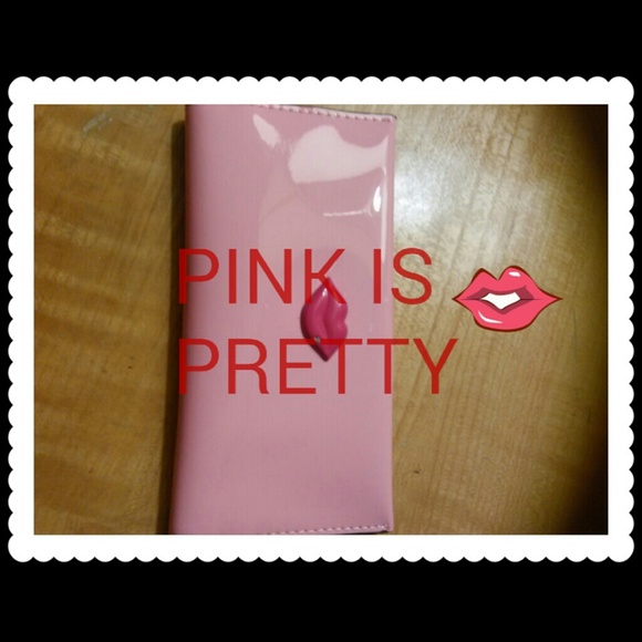 X NWOT X Cute Wallet