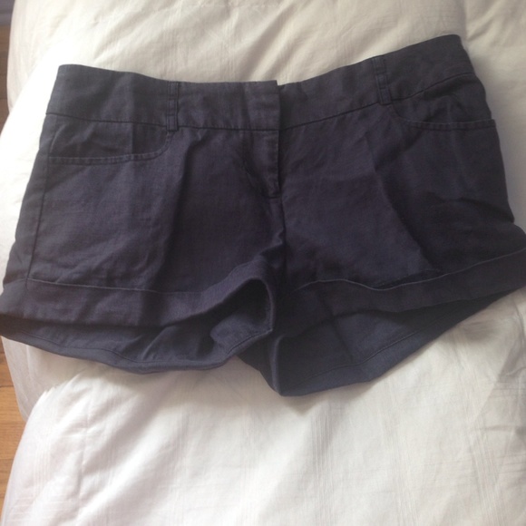 PRICE DROPPED ⬇️‼️ Navy Blue Linen Shorts - Picture 1 of 1