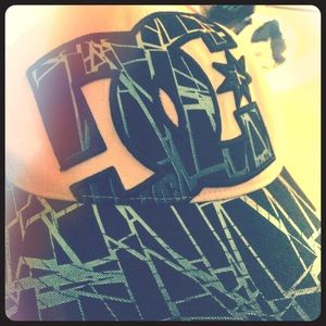 I'm selling a good looking hat. It a DC hat