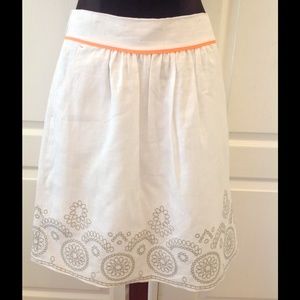 Tahari Linen Skirt w/ Designs
