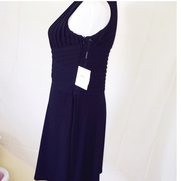 Petite shutter pleat/ sleeveless/ stretchy/ Tiered - Picture 3 of 4