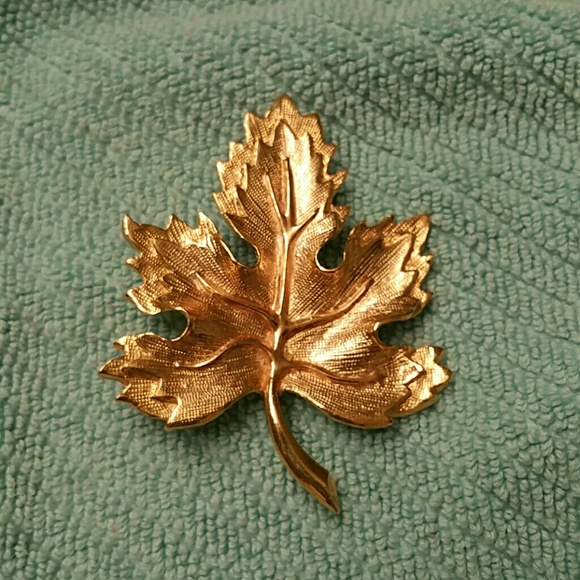 Gold leaf pin/brooch