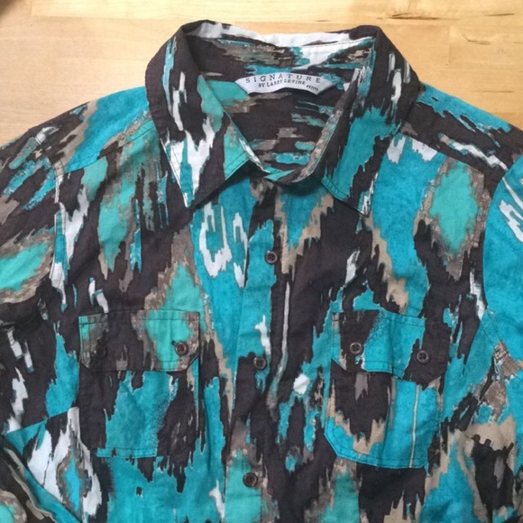 Long sleeve button up - Picture 2 of 2