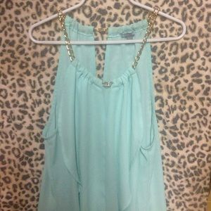 Traded to @sabrina_marie25  Mint colored top💕