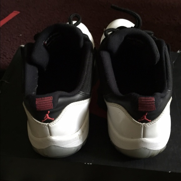 Tuxedo 11s - Picture 3 of 4