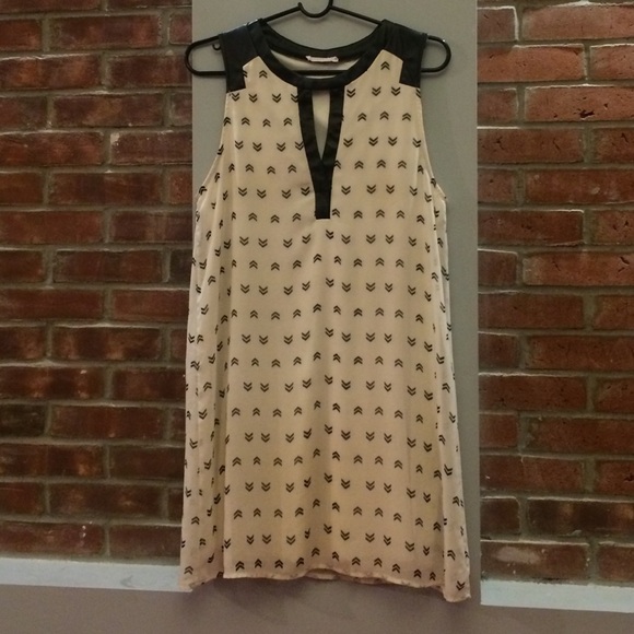 Lush Tunic Dress Faux Leather Trimming Arrow Print