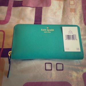 SALE TODAY ONLY!!BRAND NEW Kate Spade wallet