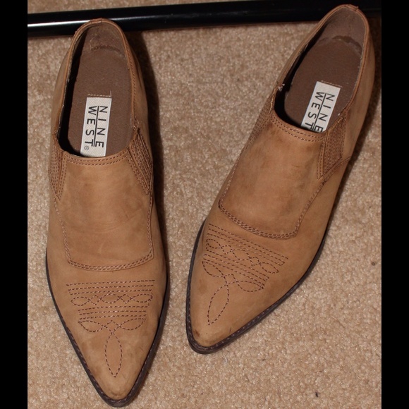 ***SOLD*** Nine West western style booties - Picture 2 of 2