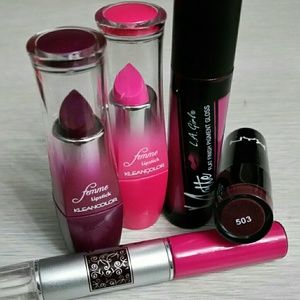 Liquid lipsticks and matte color lipsticks set