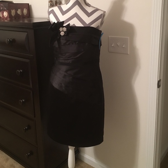 Strapless little black dress with gathered fabric
