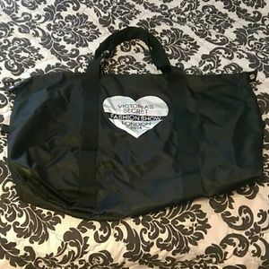 Victoria's Secret Duffelbag/Gym Bag