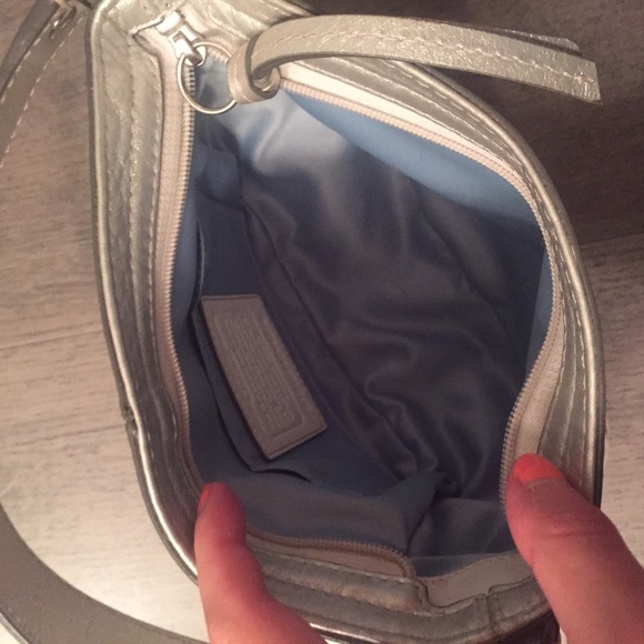 Authentic Coach purse - Picture 2 of 4