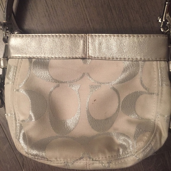 Authentic Coach purse - Picture 4 of 4