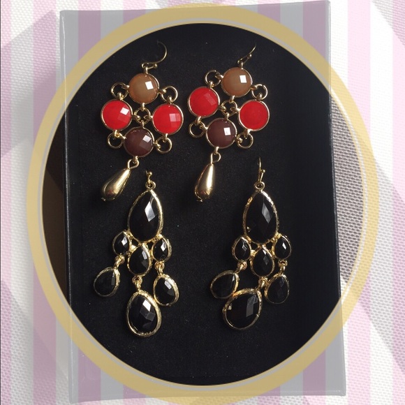 BUNDLE of 2 pair of gold tone fashion earrings
