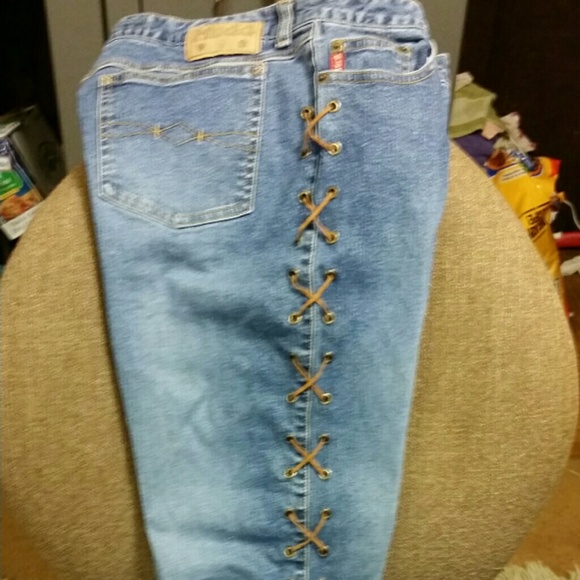 Jeans - Picture 2 of 4