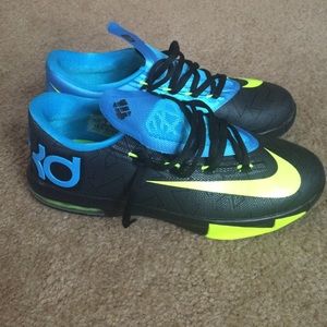 KD VI, GS size 5.5Y